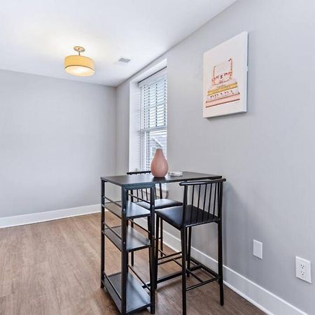 Your Cozy One Bedroom Midtown Detroit Exterior photo